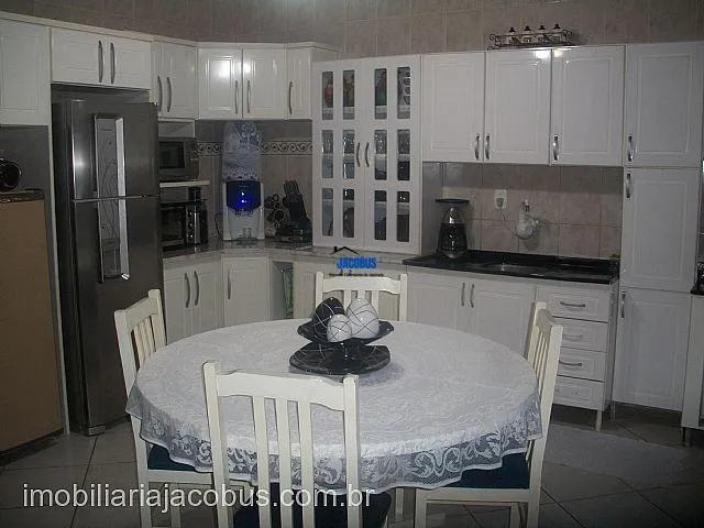 Imagem 10: Casa de Alvenaria com 4 Dormitorio(s) localizado(a) no bairro 25 de Julho em Campo Bom