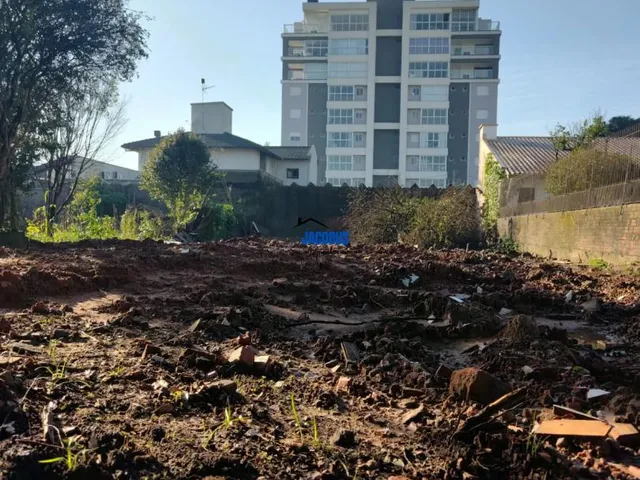 Imagem: Terreno com 4 Dormitorio(s) localizado(a)