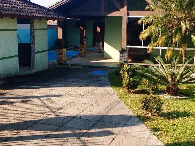 Imagem: Casa de Alvenaria com 2 Dormitorio(s) localizado(a)