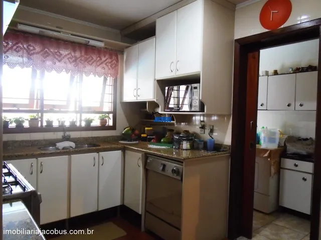 Imagem 7: Casa de Alvenaria com 4 Dormitorio(s) localizado(a) no bairro Centro em Campo Bom / Rio
