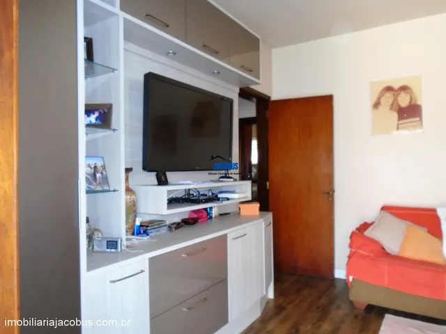 Imagem 10: Casa de Alvenaria com 4 Dormitorio(s) localizado(a) no bairro Centro em Campo Bom / Rio