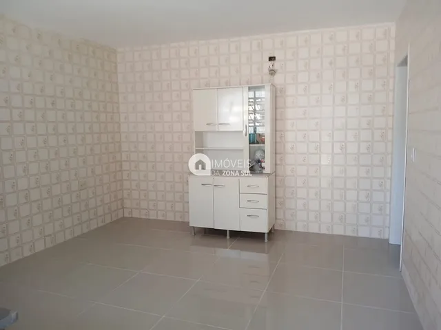 Imagem 2: Oportunidade Única na Cavalhada: Casa com 3 Dormitórios + Edícula Completa!