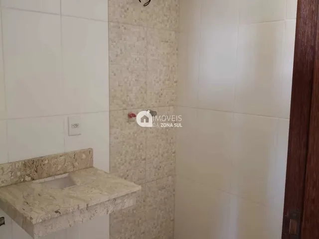 Imagem 2: Casa à venda no bairro Guarujá - Porto Alegre/RS