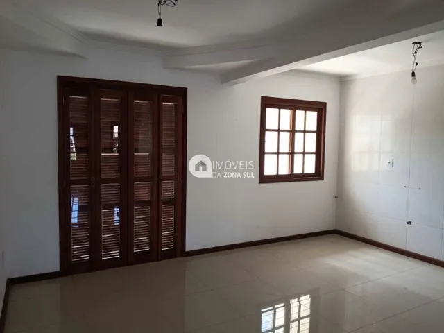 Imagem 4: Casa à venda no bairro Guarujá - Porto Alegre/RS