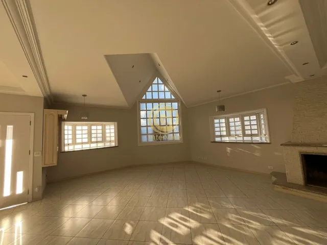 Imagem: Casa de Alto Padrão para Locação no Condomínio