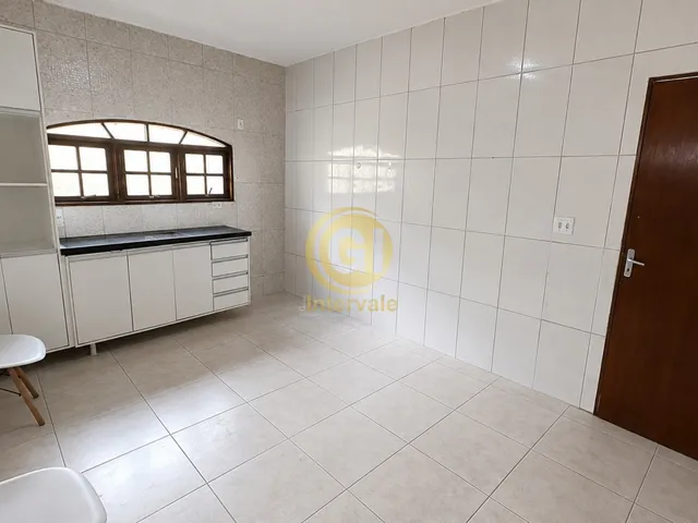 Imagem 4: CASA ALUGUEL SANTA MARIA 3 QUARTOS SENDO 1 SUITE