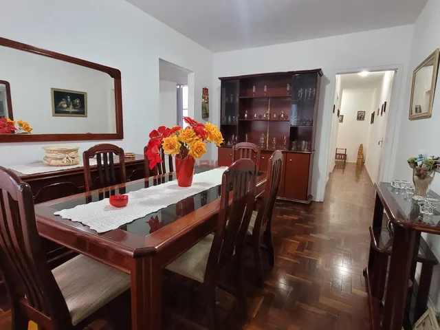 Imagem 3: Apartamento Central , Com dois dormitórios ,dependência completa ,sala ,área de