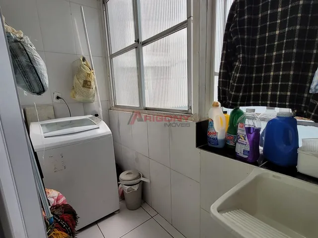 Imagem 12: Apartamento Central , Com dois dormitórios ,dependência completa ,sala ,área de