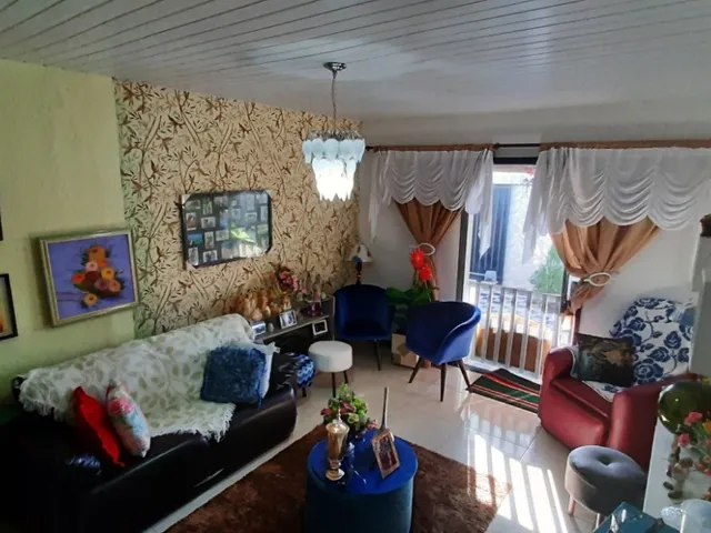 Imagem 7: Casa na Aruanda com 3 quartos e muita área