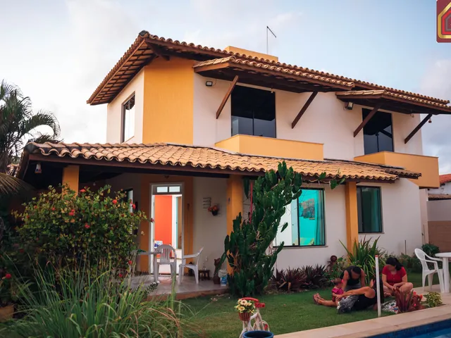 Imagem: Casa em condomínio com 03 quartos em frente