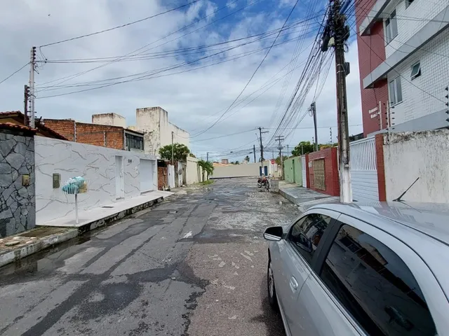 Imagem 6: Casa Térrea para Venda com 3 Quartos em Farolândia - Aracaju - Se
