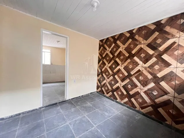 Imagem 3: Casa de fundo com 2 quartos - Santa Luzia