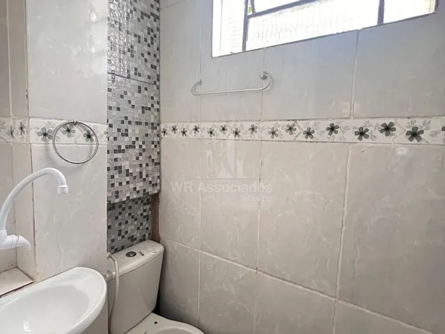 Imagem 6: Casa de fundo com 2 quartos - Santa Luzia