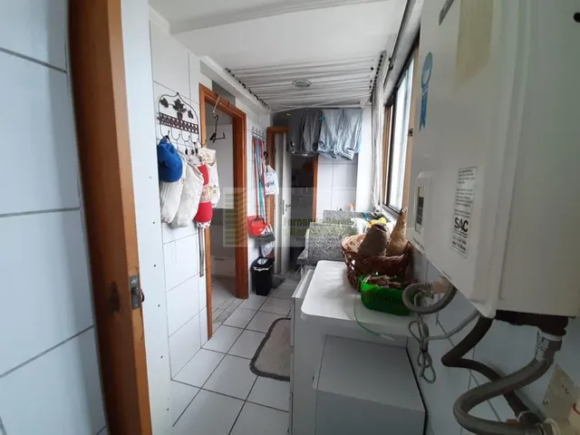 Imagem 10: Apartamento para Venda em Recife, Casa Forte, 4 dormitórios, 3 suítes, 4 banheiros, 2
