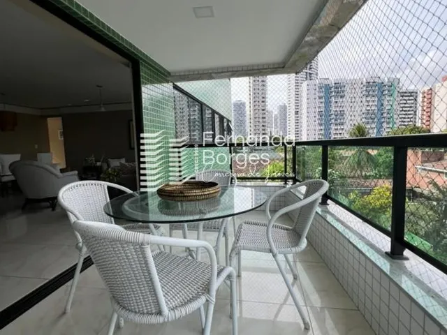 Imagem 1: Apartamento para Venda em Recife, Casa Forte, 4 dormitórios, 4 suítes, 1 banheiro, 3