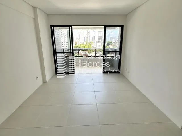 Imagem 2: Apartamento para Venda em Recife, Encruzilhada, 4 dormitórios, 2 suítes, 4 banheiros, 2