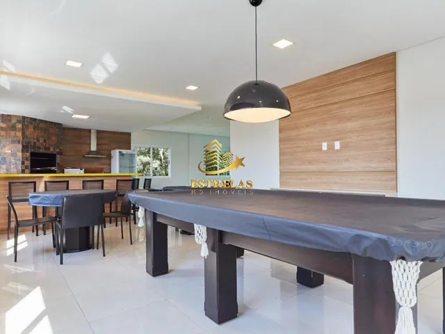 Imagem 15: Imperdível Casa à Venda em Curitiba-PR, Bairro Uberaba - 3 Quartos, 3 Suítes, 4 Salas