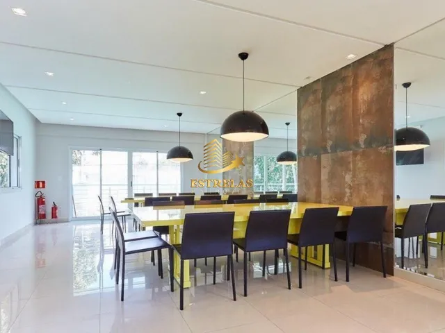 Imagem 16: Imperdível Casa à Venda em Curitiba-PR, Bairro Uberaba - 3 Quartos, 3 Suítes, 4 Salas