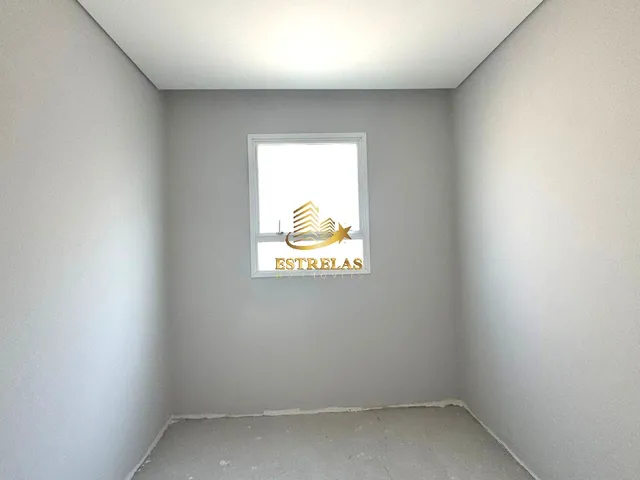 Imagem 11: Impecável casa à venda em Curitiba-PR, bairro Uberaba: 4 quartos, 4 suítes, 3 salas, 6
