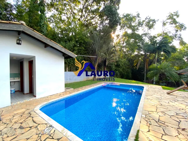 Imagem 12: Chácara À Venda em Louveira-Sp, Bairro Monterrey: 1 Sala, 3 Banheiros, 4 Vagas, 120M² de Área. Venha Conferir!