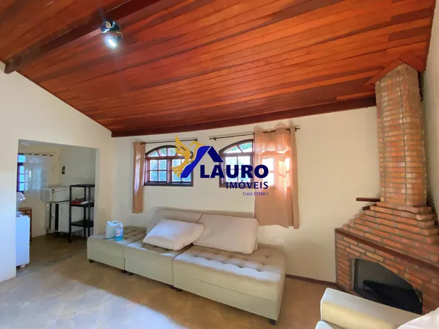Imagem 15: Chácara À Venda em Louveira-Sp, Bairro Monterrey: 1 Sala, 3 Banheiros, 4 Vagas, 120M² de Área. Venha Conferir!