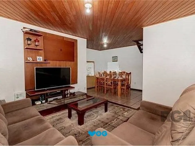 Imagem: Casa de 260m², bairro Costa e Silva