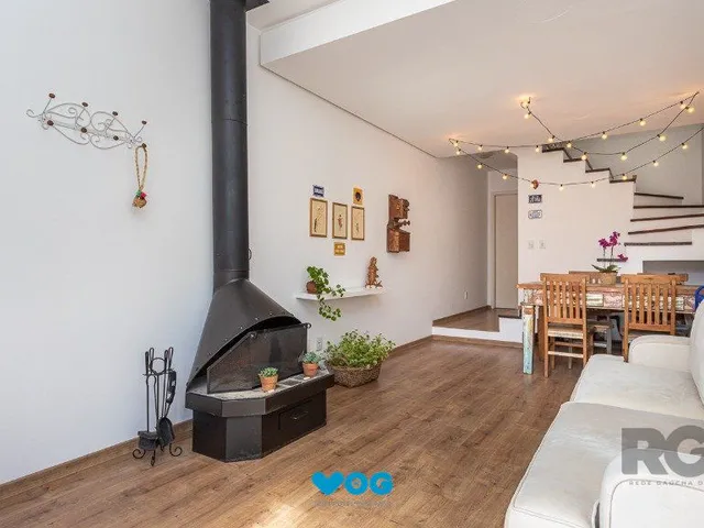 Imagem 1: Casa em condomínio de 109m² - 3 dormitórios, 1 suíte e 1 vaga no bairro Teresópo
