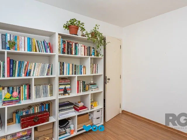 Imagem 8: Casa em condomínio de 109m² - 3 dormitórios, 1 suíte e 1 vaga no bairro Teresópo
