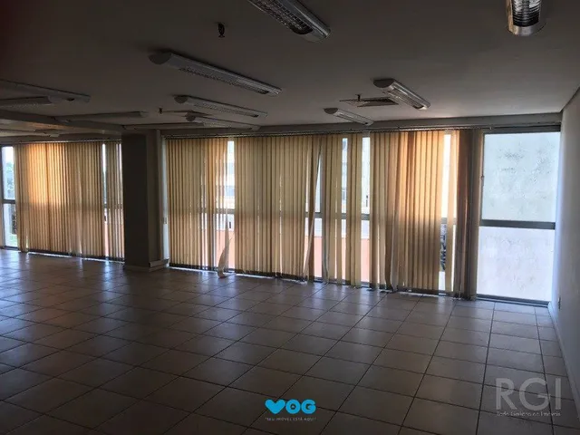 Imagem 2: Conjunto/Sala para Venda - 90m², 0 dormitórios, Centro