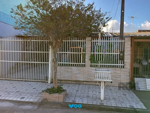 Imagem: Casa 2 dormitórios, vagas de garagem, Bairro