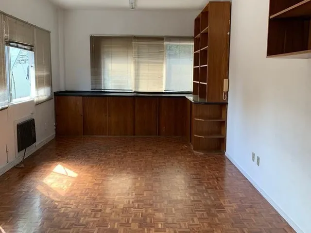 Imagem: Ótima Sala para venda na Cidade Baixa