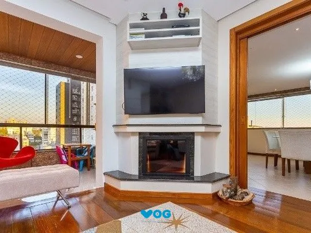 Imagem 1: Vende-se luxuosa cobertura 329m² com 3 suítes e 3 vagas de garagem no Petrópolis
