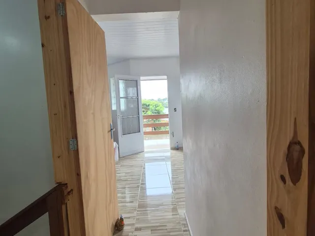 Imagem 4: Belíssima casa de 2 dormitórios com um amplo pátio na cidade de Passo Fundo