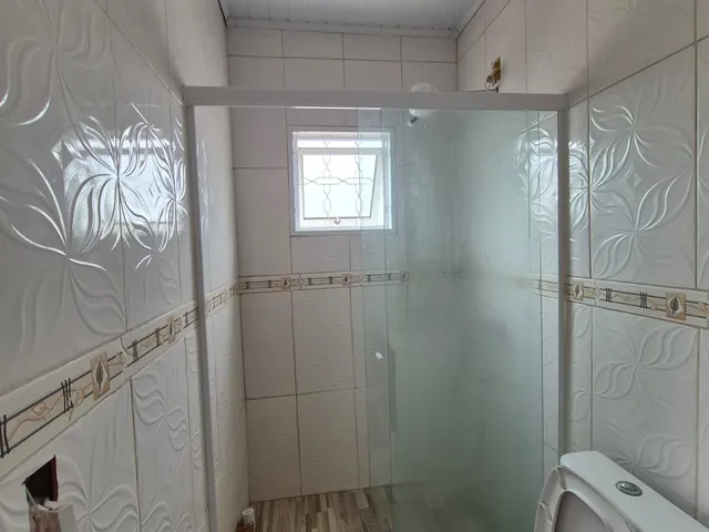 Imagem 5: Belíssima casa de 2 dormitórios com um amplo pátio na cidade de Passo Fundo