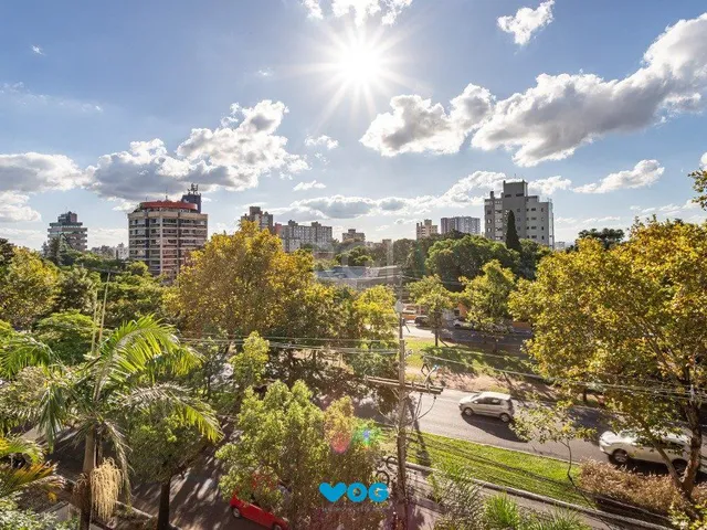 Imagem 3: Apartamento no bairro Higienópolis com 190m² de 3 dormitórios e 2 vagas