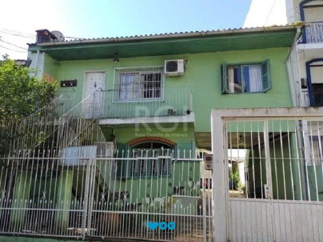 Imagem: Casa sobrado no bairro Petrópolis de 4