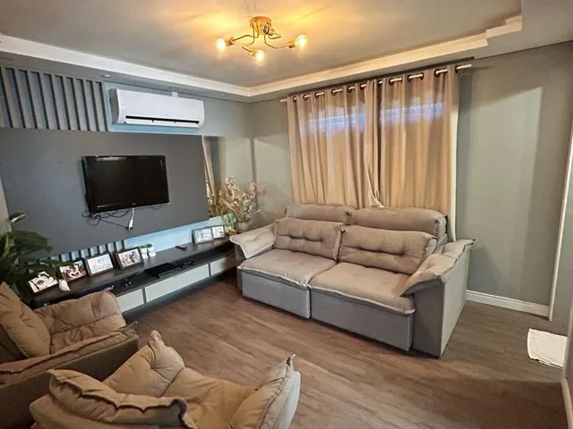 Imagem: Casa com 3 dormitórios em Cachoeirinha