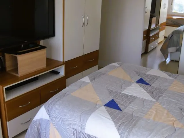 Imagem 8: Impecável apto. 2 dormitórios -1 suíte, semimobiliado com linda vista e próximo