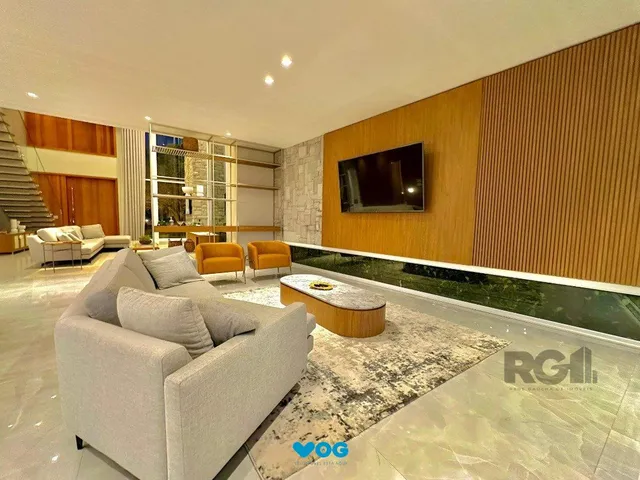 Imagem 2: Sobrado Beira Lago com piscina e Deck com 457m² e 5 suítes no Condomínio Sense e
