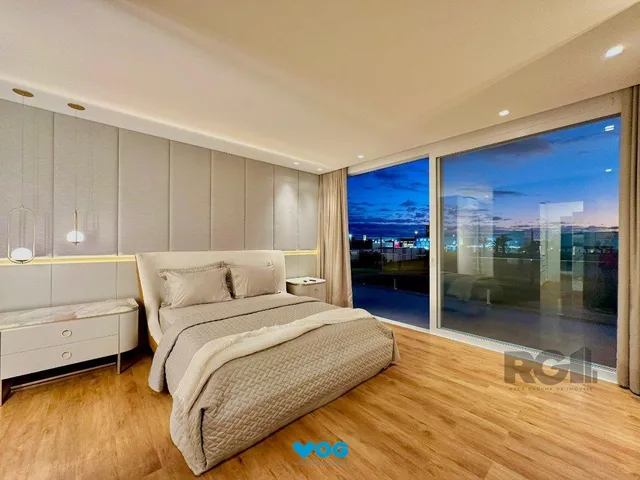 Imagem 6: Sobrado Beira Lago com piscina e Deck com 457m² e 5 suítes no Condomínio Sense e