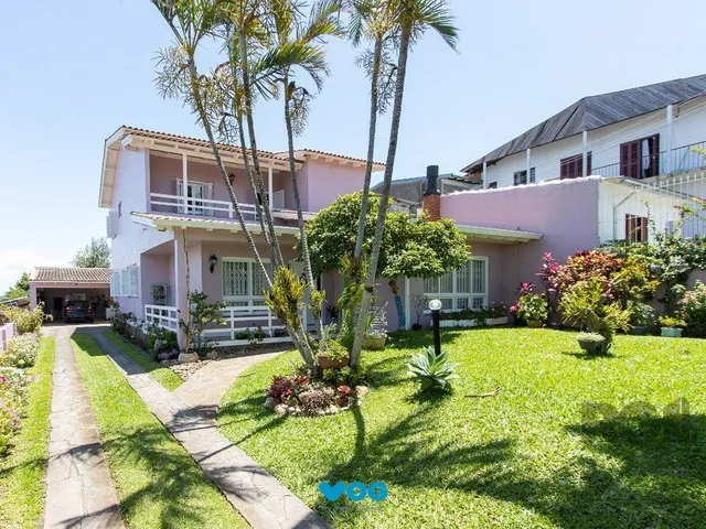 Imagem: Casa com 4 quartos, suíte, churrasqueira