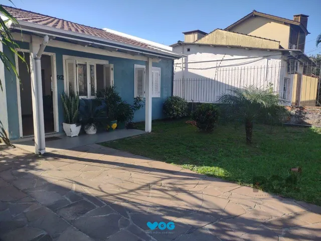 Imagem: Casa com 250M², 2 Quartos, 1 Suite, Edícula