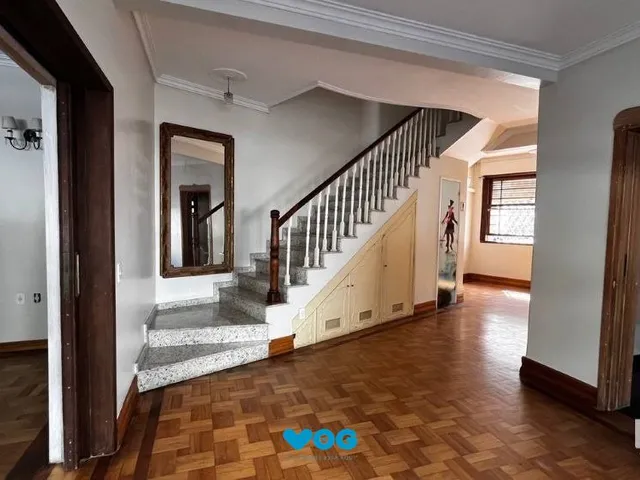 Imagem: CASA A VENDA, AMPLA NA COMENDADOR BATISTA!