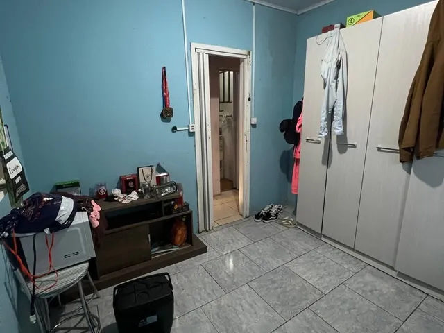 Imagem 2: Casa com 4 Dormitórios no Bairro Restinga
