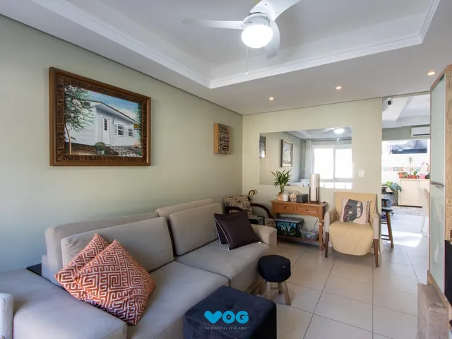 Imagem 1: Casa em condomínio, com 3 quartos, com suíte, 2 vagas cobertas, churrasqueira, n