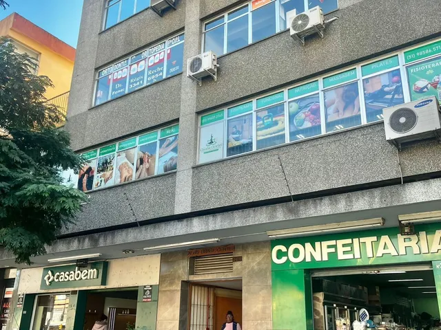 Imagem 1: Sala comercial, Av Assis Brasil, 34 m², prédio com elevador, sala com banheiro
