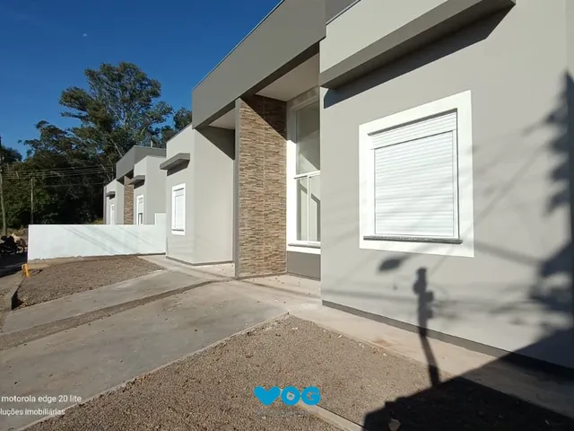Imagem: A casa em condomínio possui 3 Dormitórios, 1 Banheiro, 2