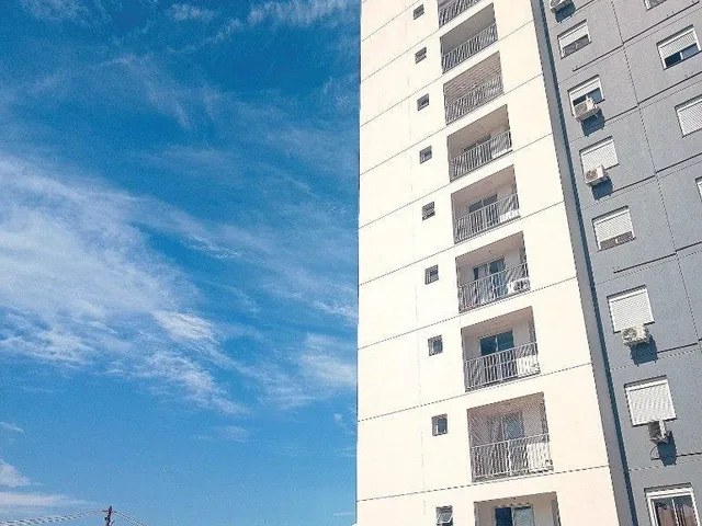 Imagem: O apartamento possui 2 Dormitórios, 1 Banheiro, 1 Vaga na