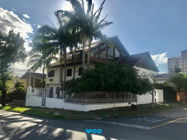 Imagem: Mansão com 05 Quartos no Bairro Partenon