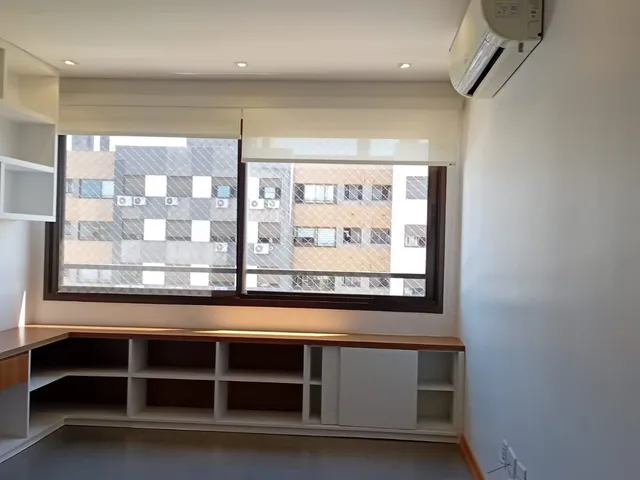 Imagem 2: Apartamento 2 quartos, suíte, vaga coberta no bairro Camaquã em Porto Alegre/RS